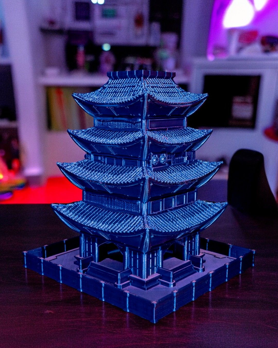 Torre de Dados Asia Distópica impresa en 3D - foto 4